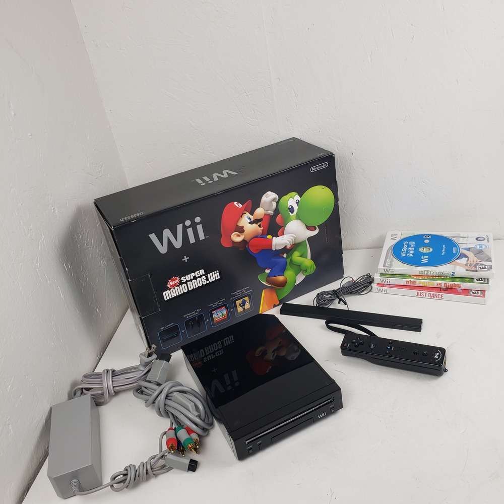 Nintendo Wii Console Black Bundle RVL-101 Remote In Box Plus 4 Games Wii Sports